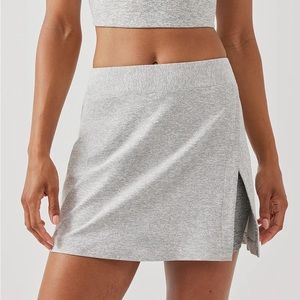 Outdoor Voices Court Skort 4.5”, Gray Dove/Ash ✨